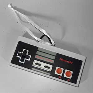 Small Retro Nintendo Handset Ornament